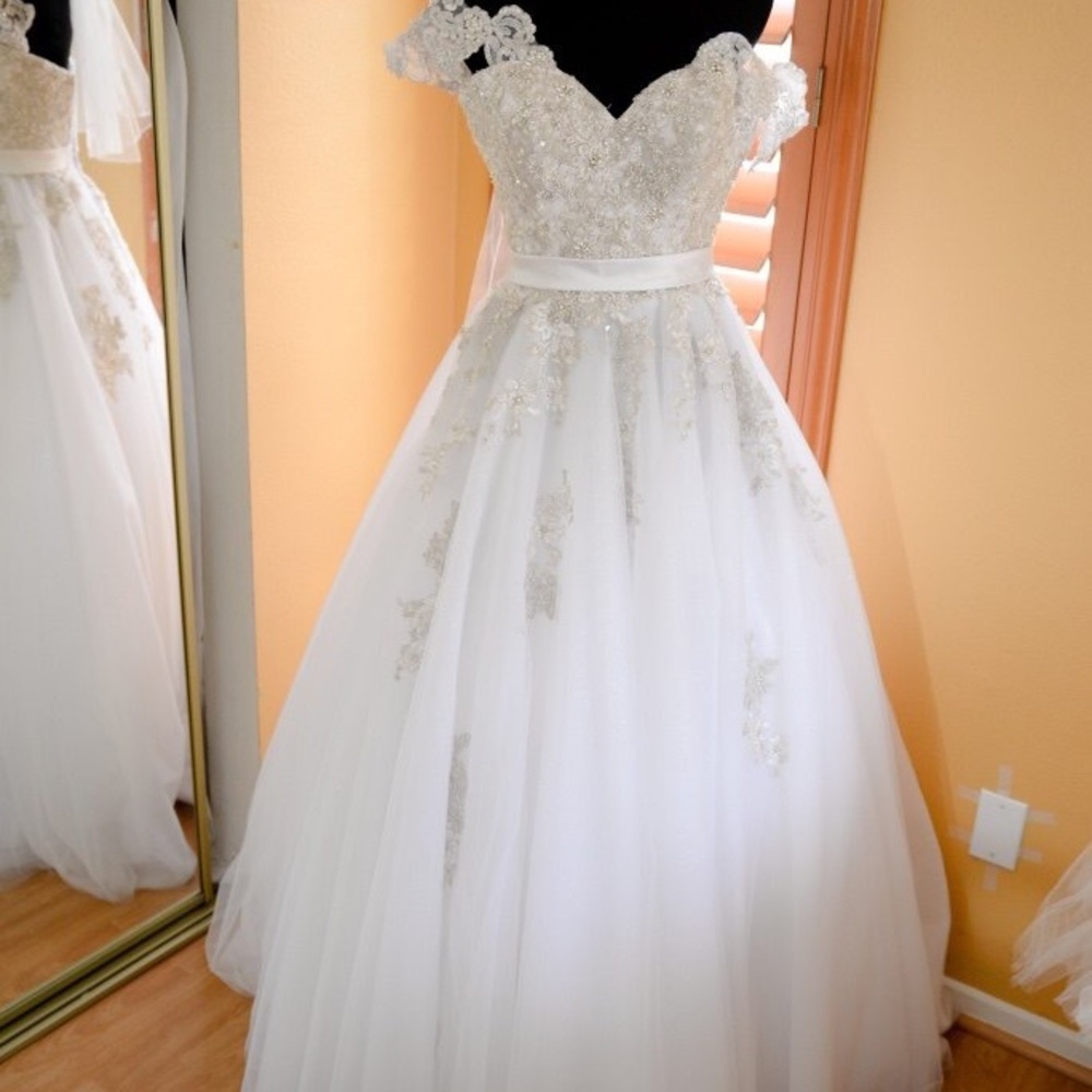 Allure Wedding dress